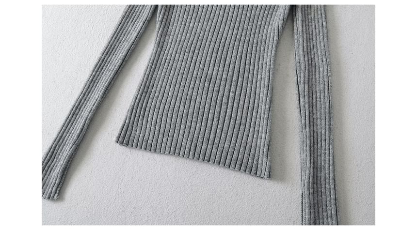 Ribbed V-Neck Solid Knit Sweater