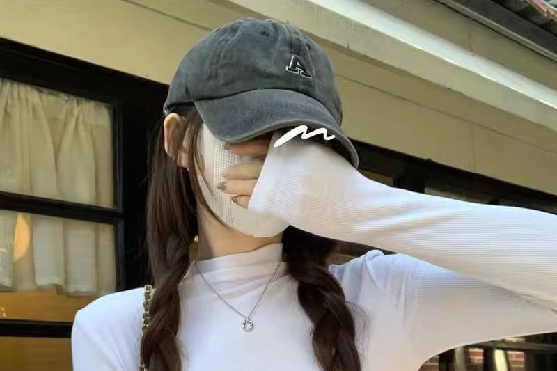 Cropped Mock Neck Long-Sleeve T-Shirt
