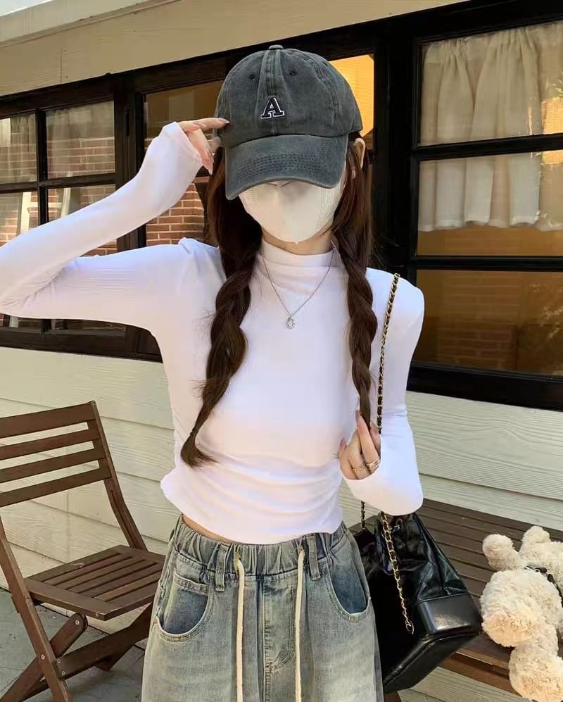 Cropped Mock Neck Long-Sleeve T-Shirt