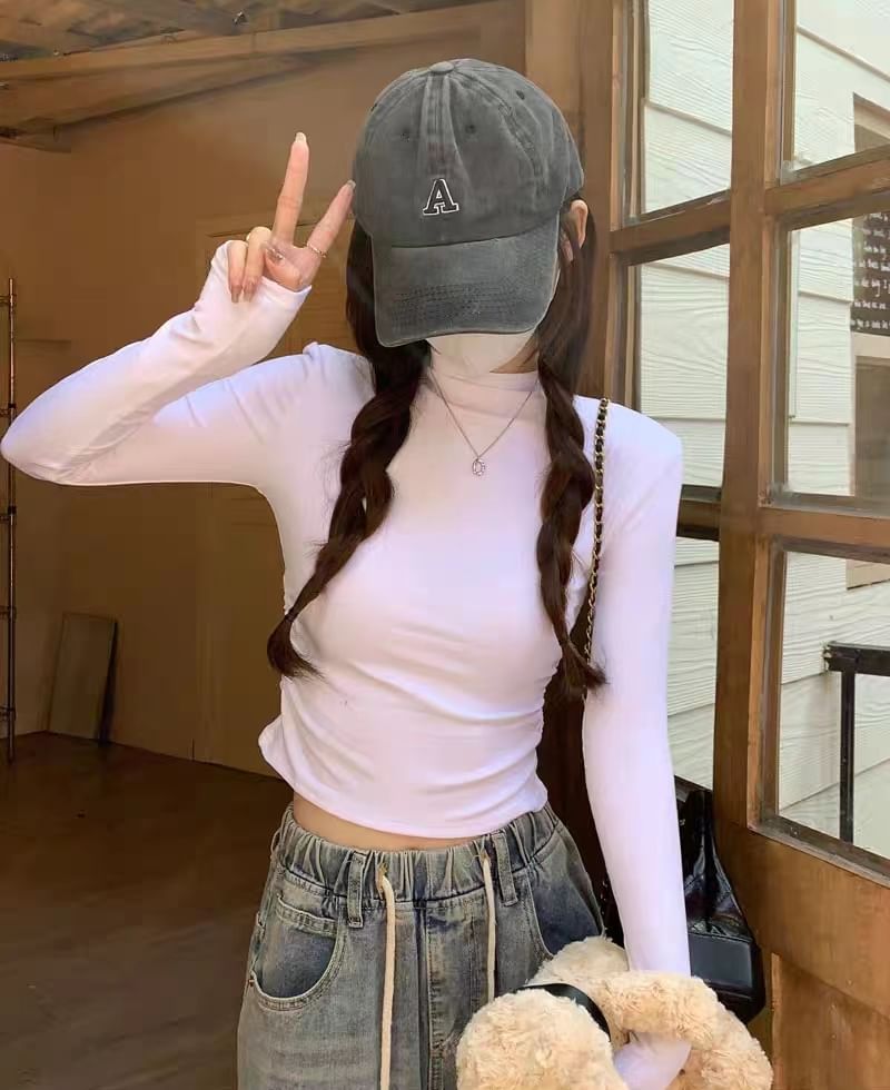 Cropped Mock Neck Long-Sleeve T-Shirt