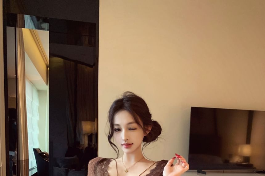 Long-Sleeve V-Neck Lace Maxi Bodycon Dress