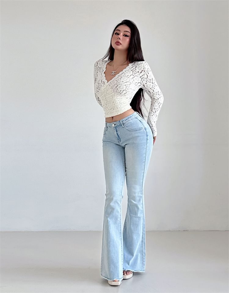 V-Neck Lace Crop Top Long Sleeve