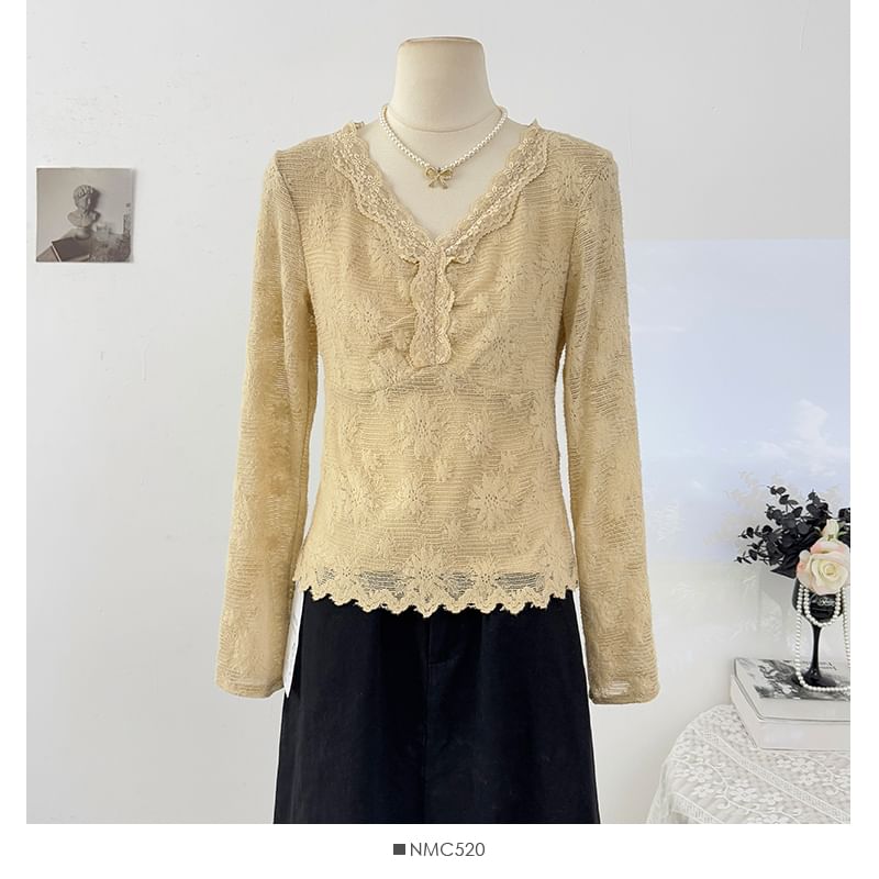 V-Neck Lace Slim Fit Long Sleeve Top