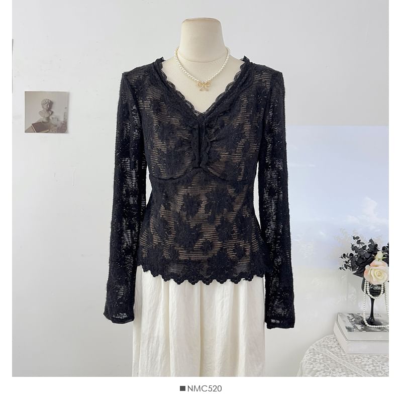 V-Neck Lace Slim Fit Long Sleeve Top