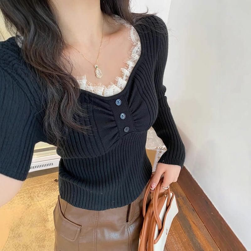 Ribbed Knit V-Neck Top with Lace Trim - Slim Fit