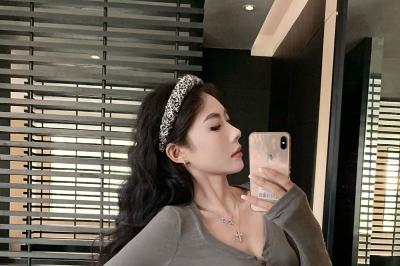 V-Neck Half Button Crop Top