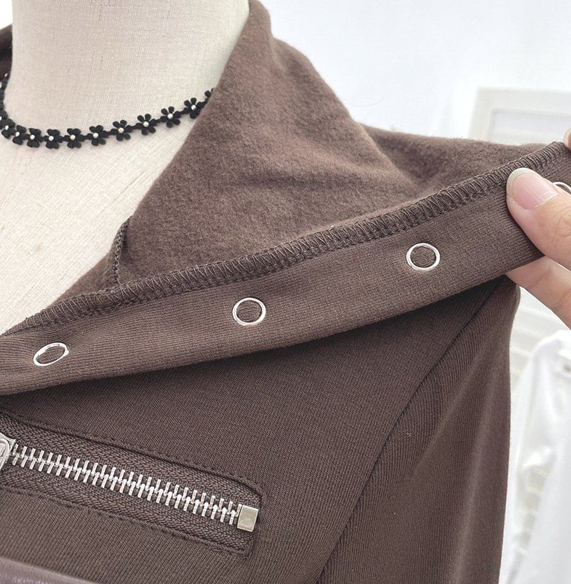 Slim Fit Half-Button Turtleneck Long Sleeve Tee