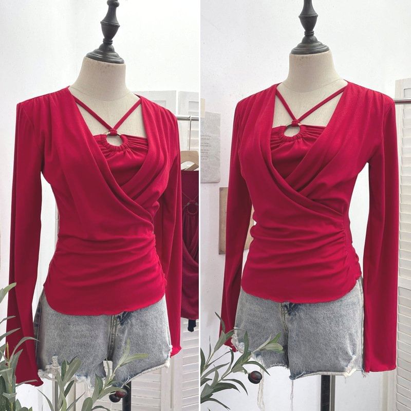 Fitted Halter Neck Two-Piece Style Long Sleeve Tee