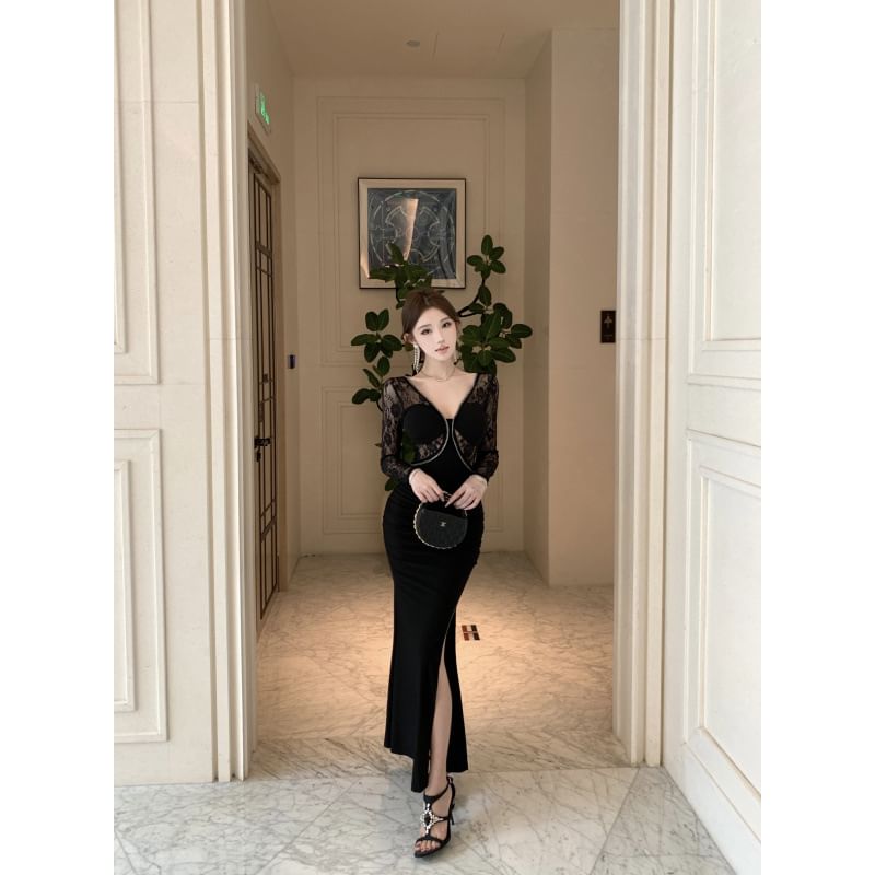 Long-Sleeve V-Neck Lace Panel Ruched Slit Maxi Sheath Dress