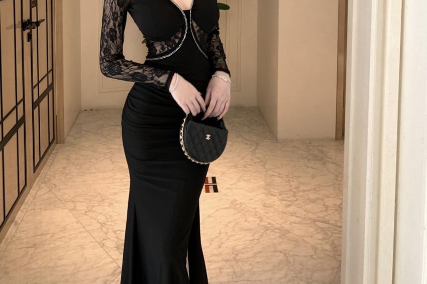 Long-Sleeve V-Neck Lace Panel Ruched Slit Maxi Sheath Dress