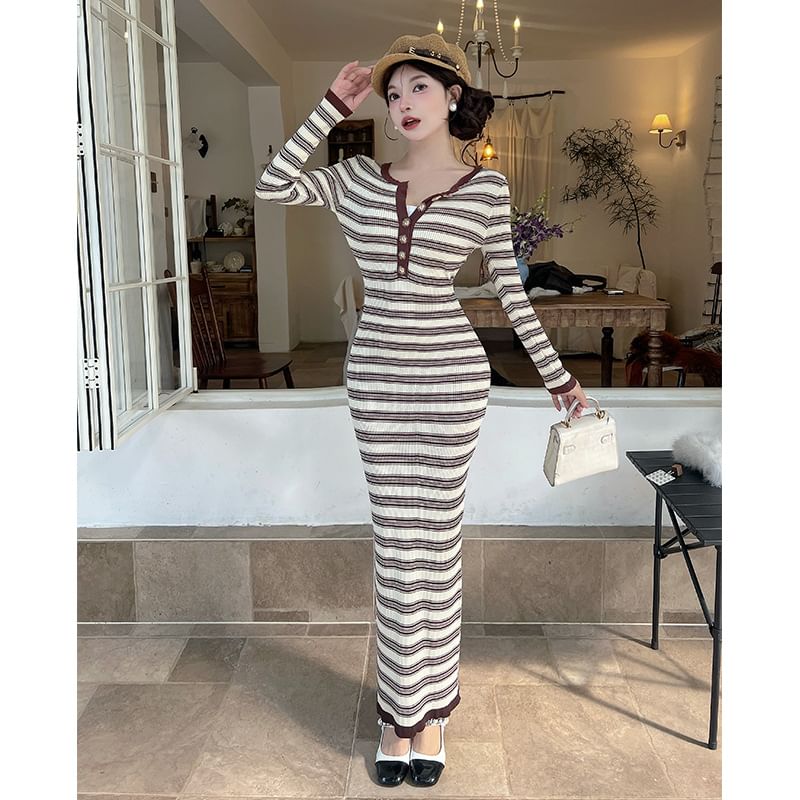Long-Sleeve Crew Neck Striped Contrast Trim Maxi Sheath Knit Dress