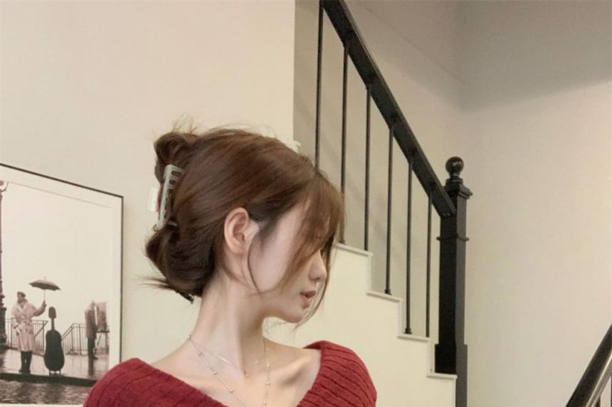 V-Neck Knit Top Long Sleeve