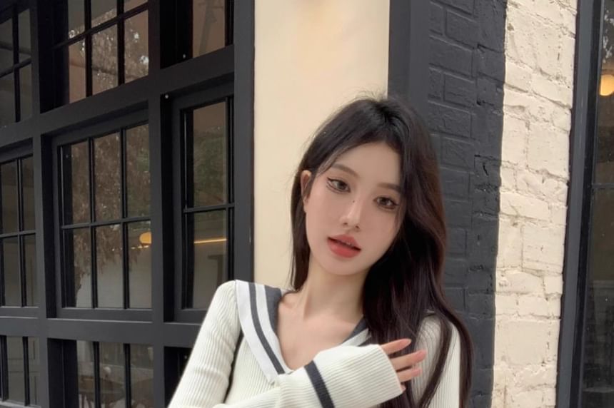 Sailor Collar V-Neck Knit Top