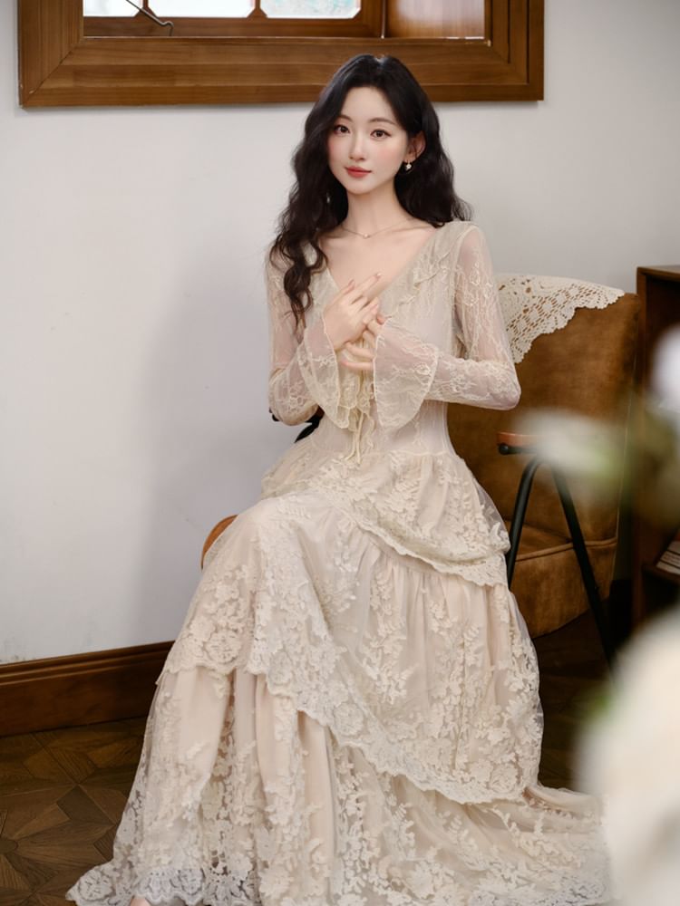 Long-Sleeve V-Neck Lace Maxi A-Line Tiered Dress
