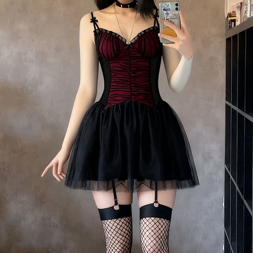 Spaghetti Strap V-Neck Ruffled Color-Block Mesh Mini A-Line Skirt