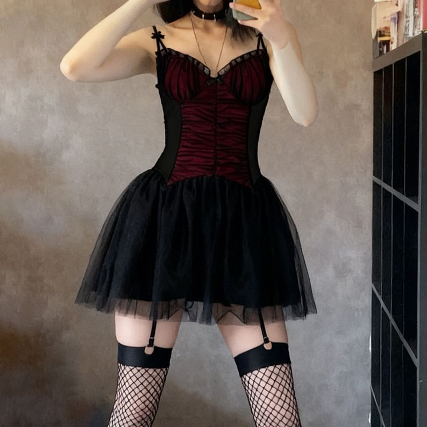 Spaghetti Strap V-Neck Ruffled Color-Block Mesh Mini A-Line Skirt