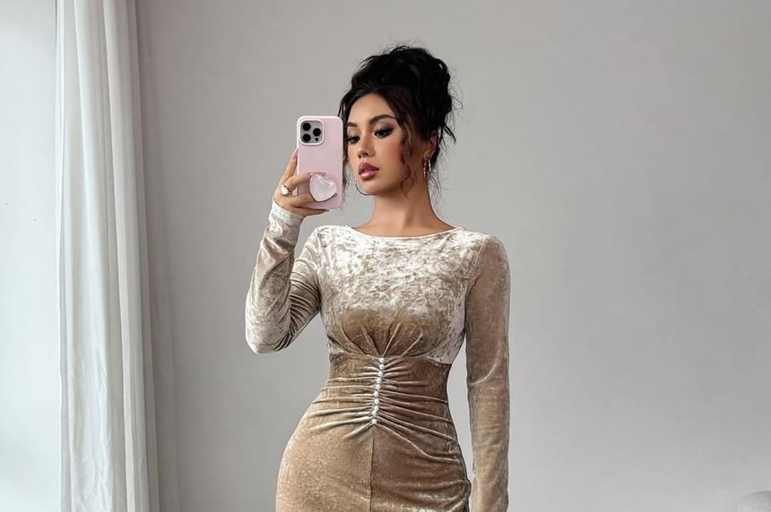 Long-Sleeve Crew Neck Faux Pearl Accent Ruched Velvet Maxi Mermaid Dress