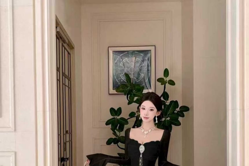 Long-Sleeve V-Neck Lace Trim Cutout Ruched Mesh Maxi Mermaid Dress