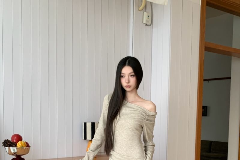 Long-Sleeve Off Shoulder Plain Maxi A-Line Dress