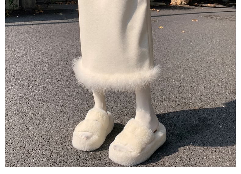 Fluffy Trim Fleece-Lined Midi Pencil Skirt