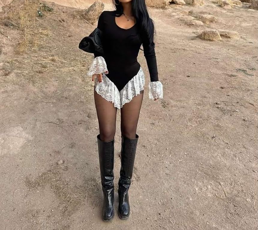Lace Panel Scoop Neck Bodysuit Top