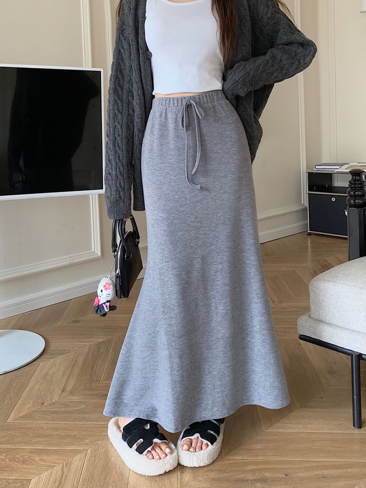 Drawstring Waist Maxi Fishtail Skirt in Solid Color
