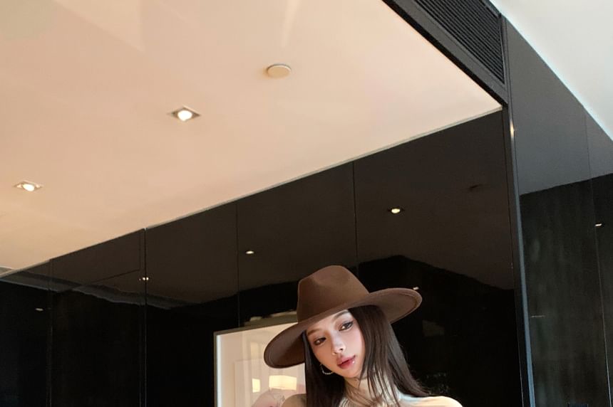 Crop Blouse and Pencil Skirt Set with Belt