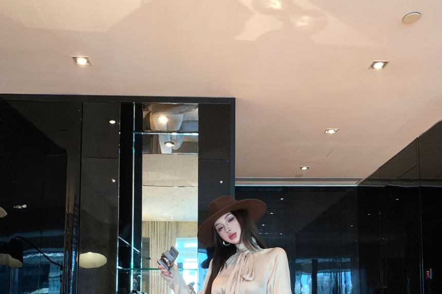Crop Blouse and Pencil Skirt Set with Belt
