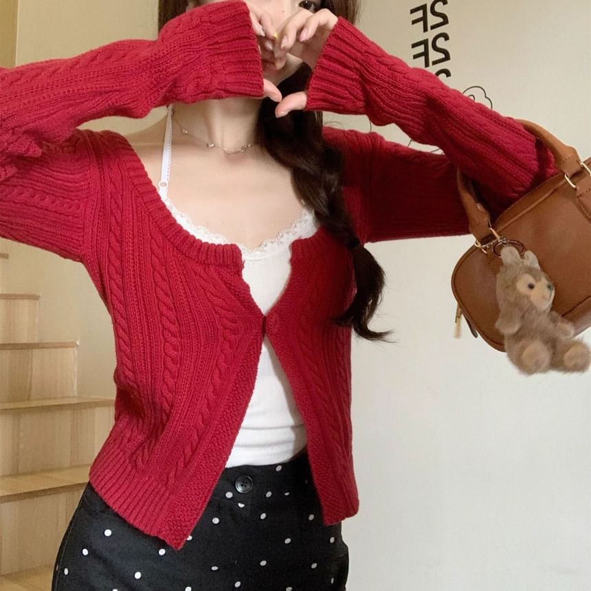 Notch Neck One-Buttoned Plain Cable Knit Crop Cardigan