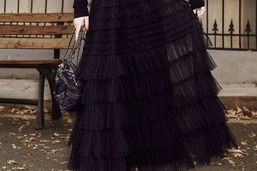 Cold Shoulder Lace T-Shirt with Layered Midi Skirt Set