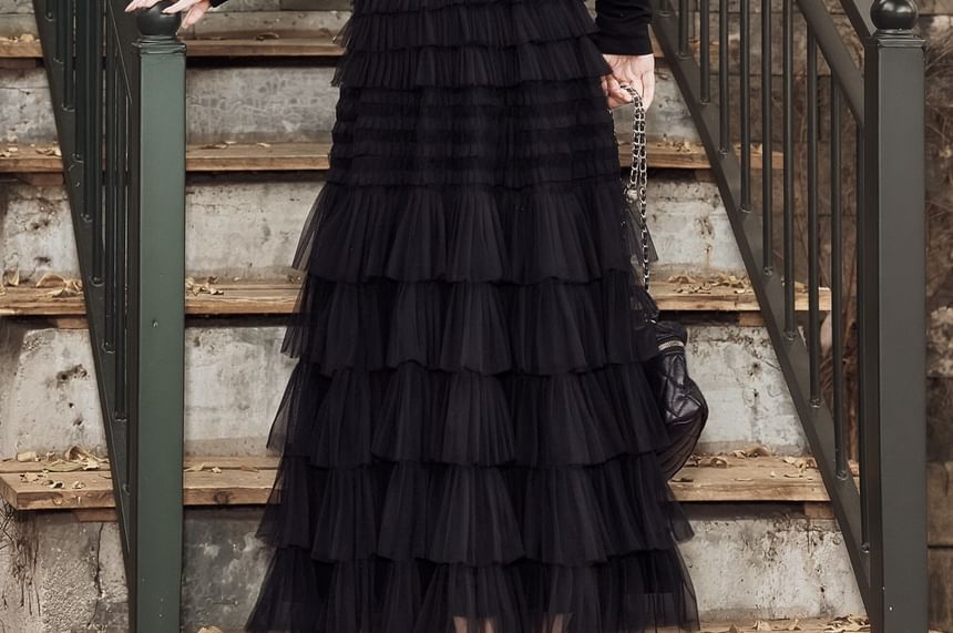 Cold Shoulder Lace T-Shirt with Layered Midi Skirt Set