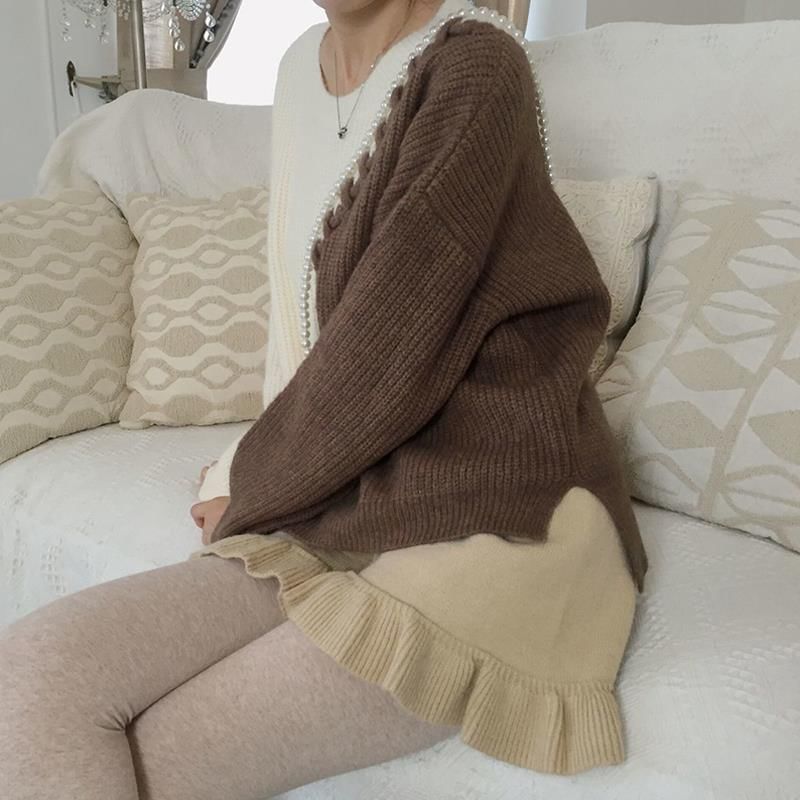 Two-Tone Lace-Up Round Neck Knitwear