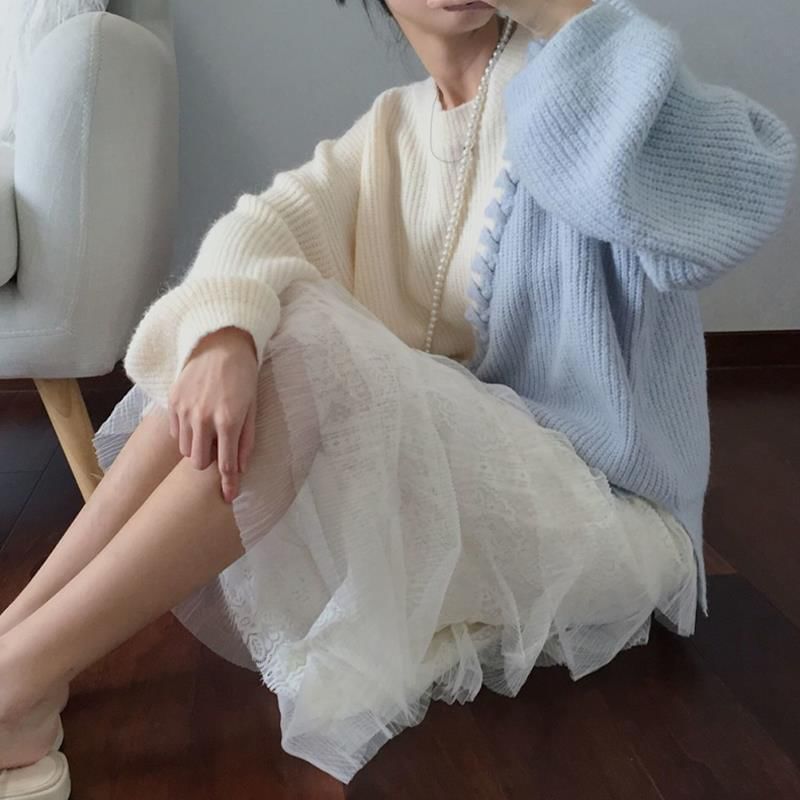 Two-Tone Lace-Up Round Neck Knitwear