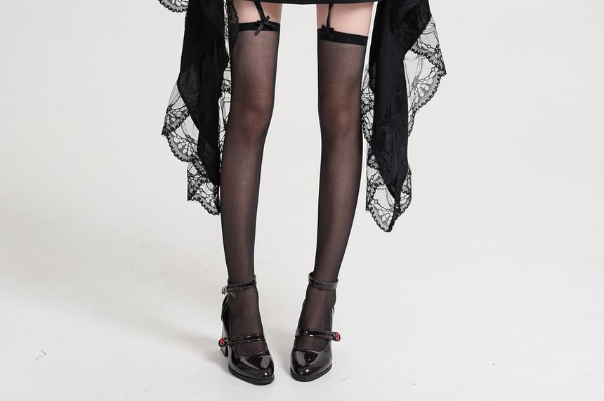 Flared Sleeve Lace-Trimmed Crop Top