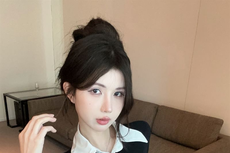 Two-Tone Collared Long-Sleeve Knit Polo