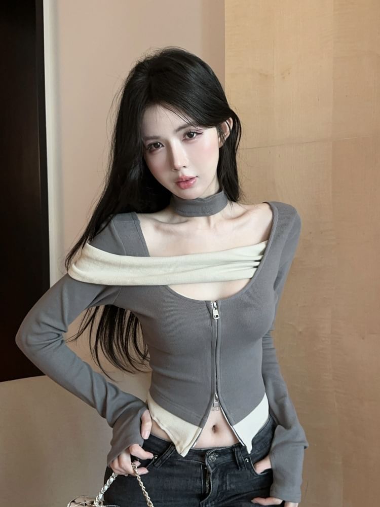 Two-Tone Zip-Up Scoop-Neck Long-Sleeve Top