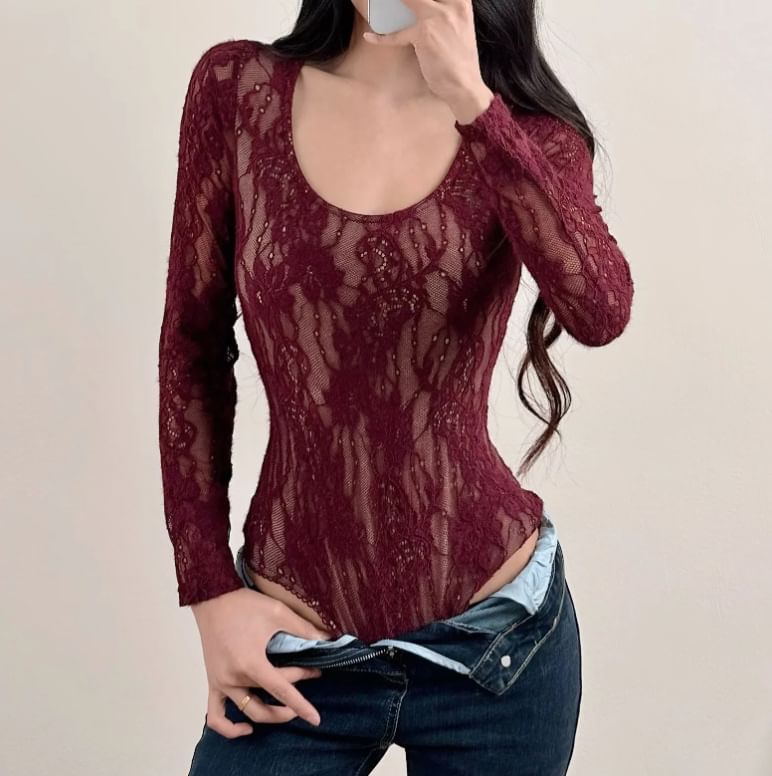 Lace Trim Scoop Neck Long-Sleeve Bodysuit