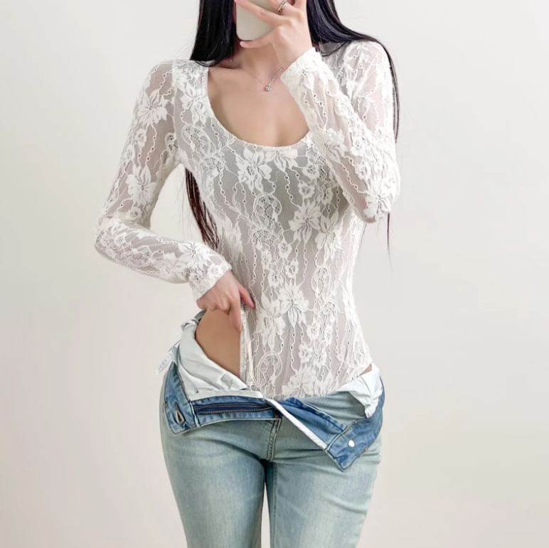 Lace Trim Scoop Neck Long-Sleeve Bodysuit