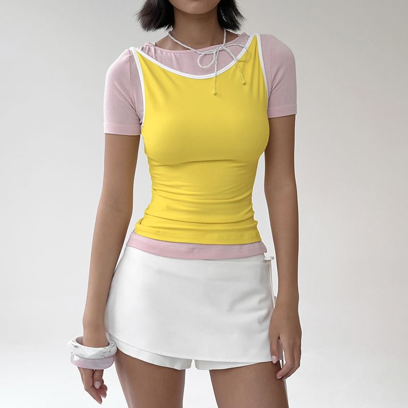 Contrast Trim Scoop Neck Tank Top in Slim Fit