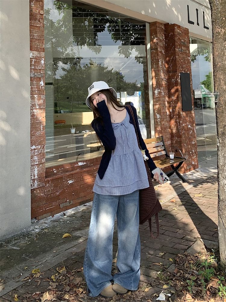 Sleeveless Crew Neck Plaid Blouse / Crew Neck Plain Cardigan