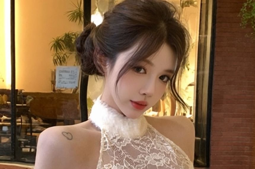 Fluffy Crop Top with Halter Neck and Lace Trim