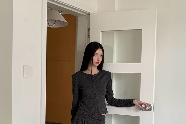 Crew Neck Button-Up Plain Crop Cardigan / Low Rise Asymmetrical Drawstring A-Line Skirt