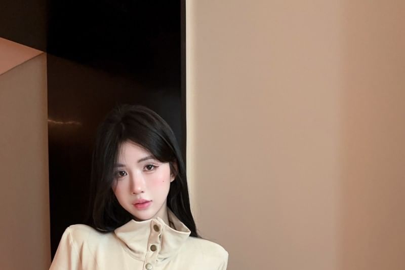Mock Neck Solid Henley Long Sleeve Tee