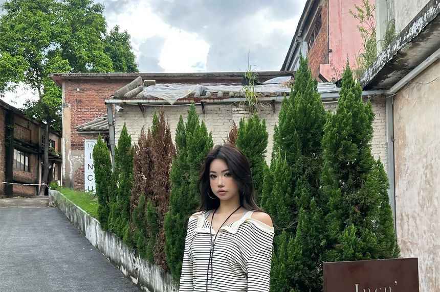 Striped Cold Shoulder Long Sleeve Tee