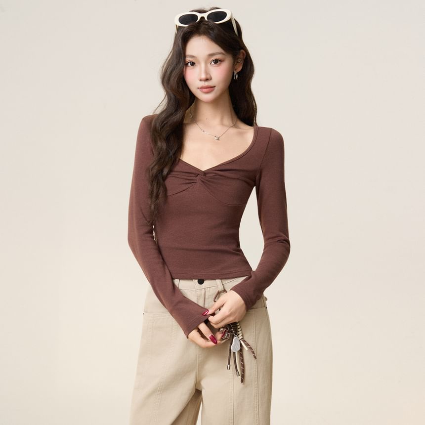 Extended Sleeve V-Neck Twisted Solid Blouse