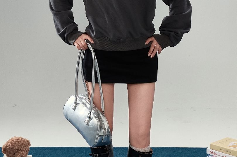 Off Shoulder Solid Sweatshirt