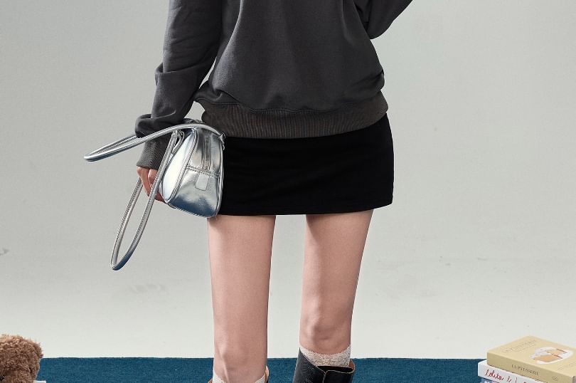 Off Shoulder Solid Sweatshirt