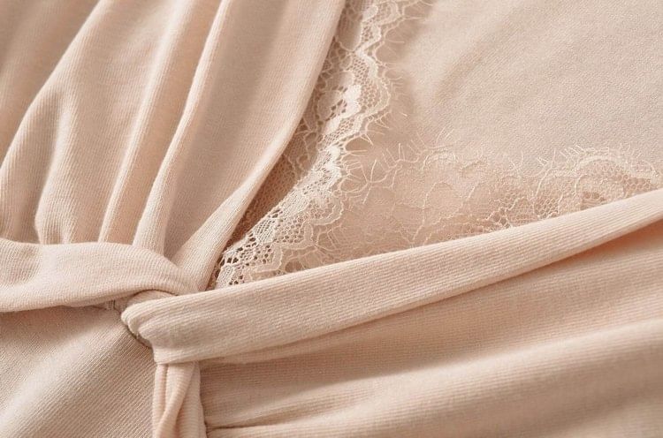 Mock Two-Piece V-Neck Twist Lace Trim Slim Tee