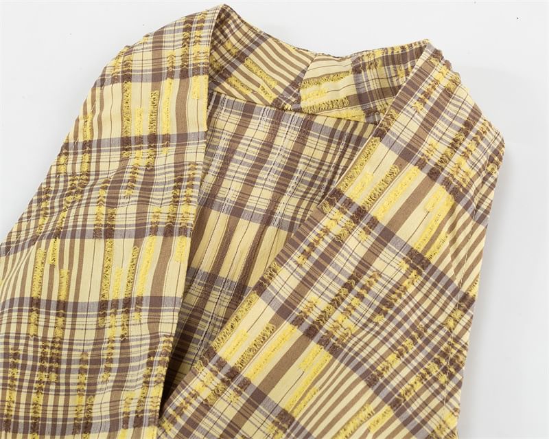 Sleeveless V-Neck Checkered Knotted Shirt