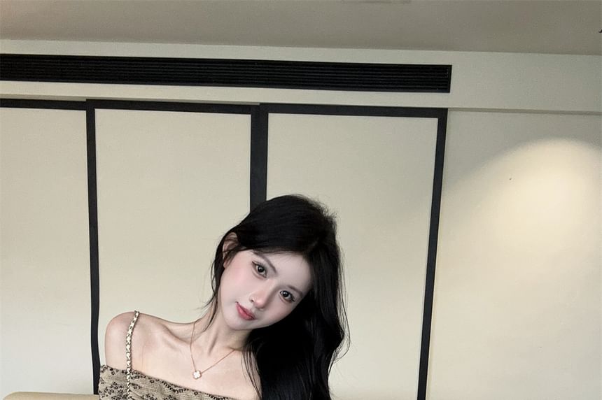 Off-Shoulder Jacquard Lace Panel Crop Knit Top / High Waist Bubble Hem Mini A-Line Skort Set